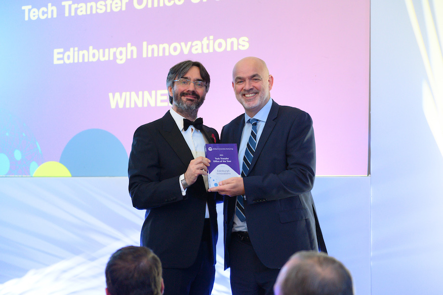 George Baxter receives the GUV Tech Transfer Office of Year 2021 award