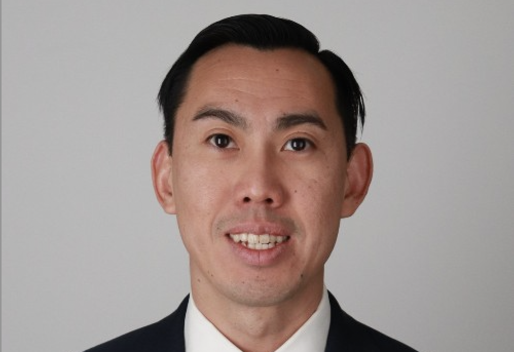 Andrew Chang headshot