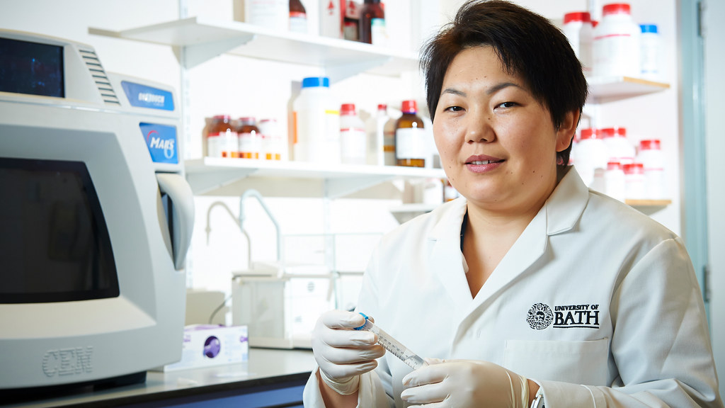 Asel Sartbaeva in her lab at University of Bath