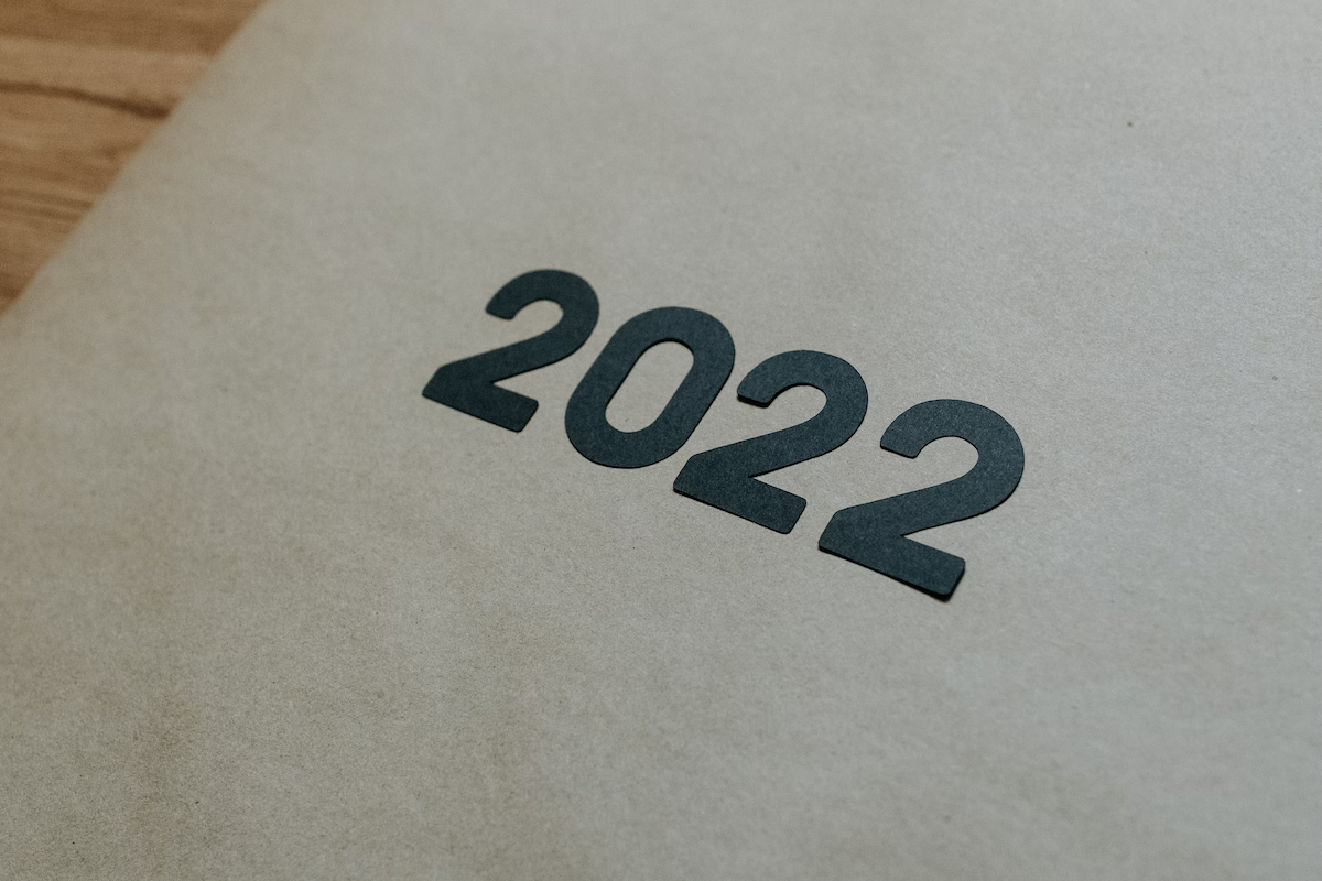 2022 in black on a white paper